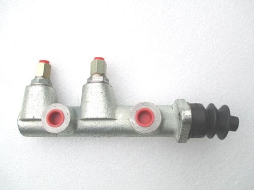 Brake master cylinder - Tandem