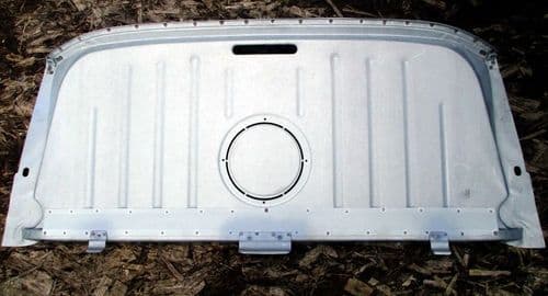 Parcel shelf complete