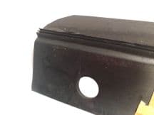 Safari tail gate to roof seal