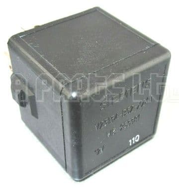 Mitsubishi Volvo Dodge Multi-Use Black Relay MB 953381 V23134-B52-X24