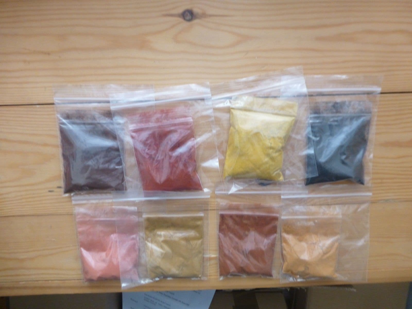 PIGMENTS KIT LUTHIER VIOLIN INSTRUMENT VARNISH COLOURING OR CRAFTS SET OF 8