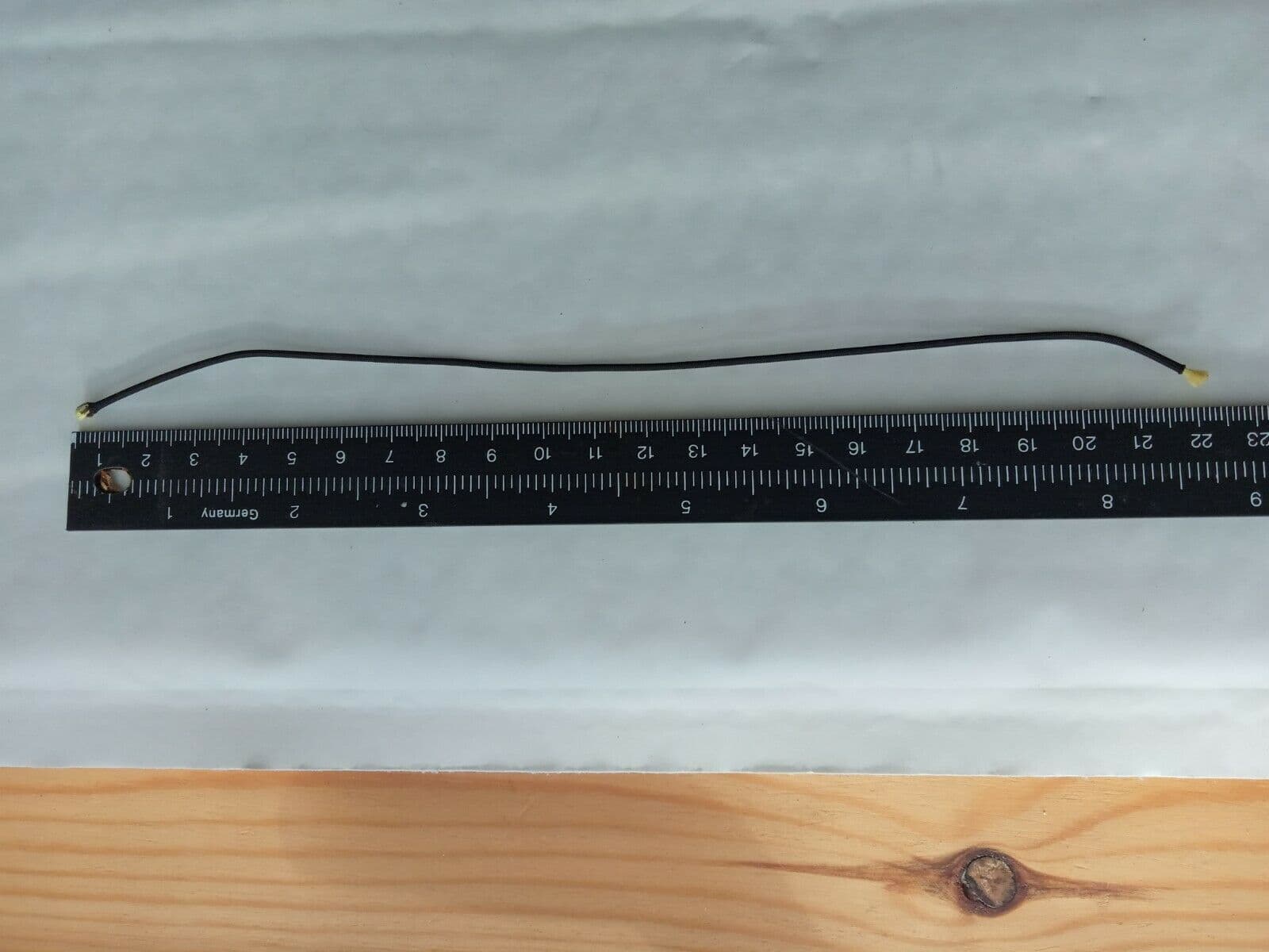 VIOLIN TAILGUT MADE WITH KEVLAR CAN IMPROVE SOUND 22CM LONG 4/4 UK