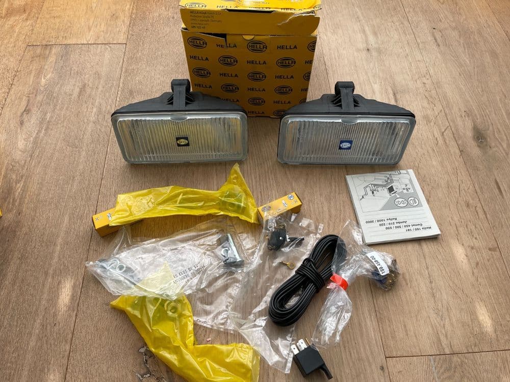 HELLA Comet 550 Spot Light Kit ideal for roofbars Light Bar Defender Truck NOS