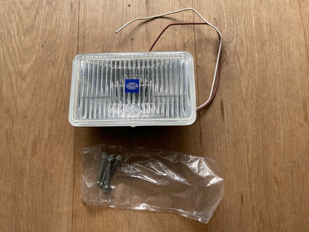 HELLA HEADLIGHT INSERT 1NB 004 691-147 VOLVO, MAN, VAN HOOL, VDL, LEYLAND DAF