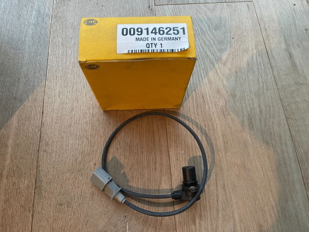 VW AUDI SKODA SEAT CRANKSHAFT POSITION SENSOR CHEAP TO KEEP AS A SPARE PART