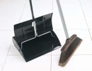 Lobby dustpan with brush
