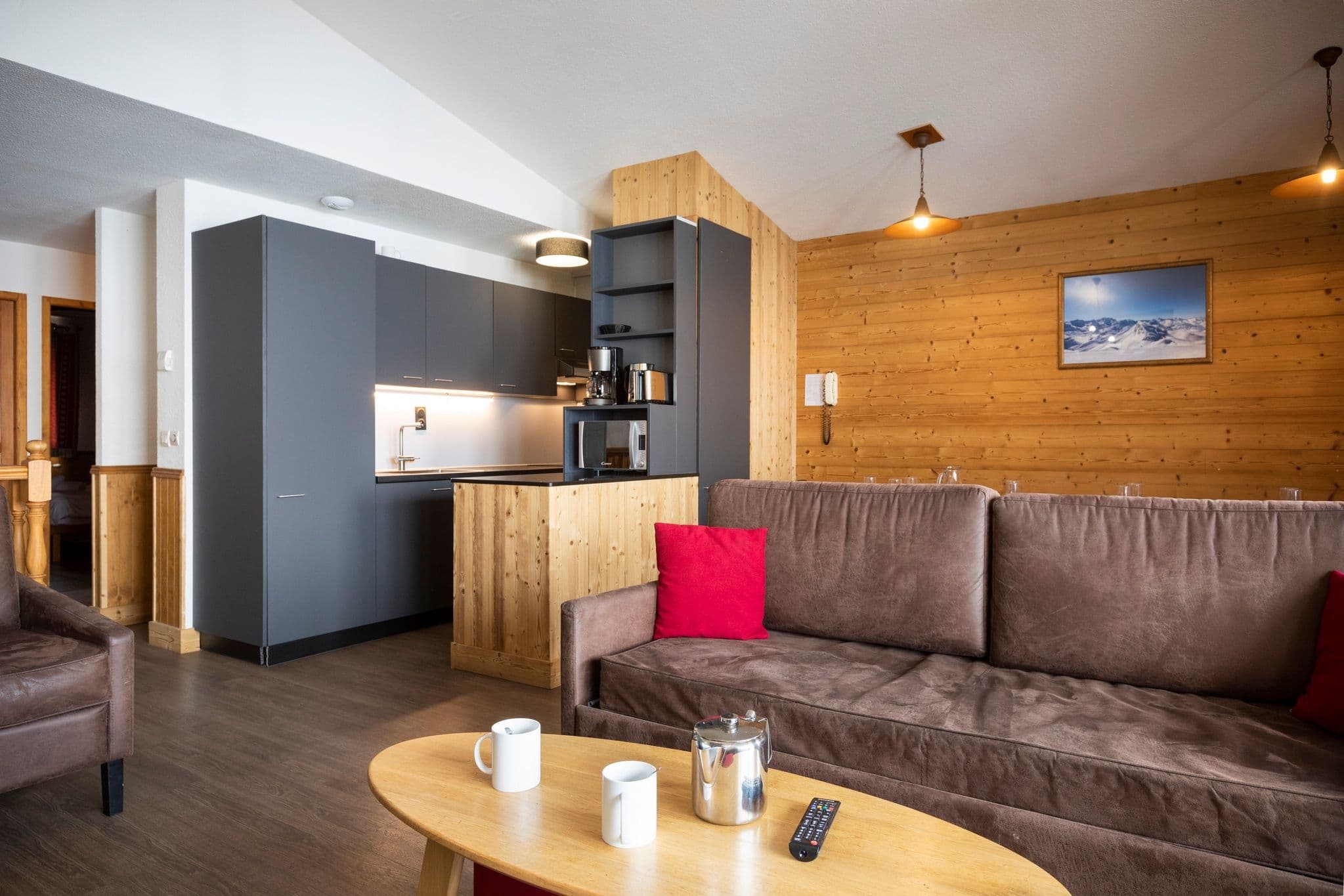 Picture of Alpine Charms - Val Thorens, Balcons Ski Apartment - 8 bedrooms, sleeps 16