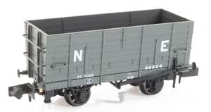 Graham Farish 373-376 LNER D12 Coal Hopper, Grey Livery