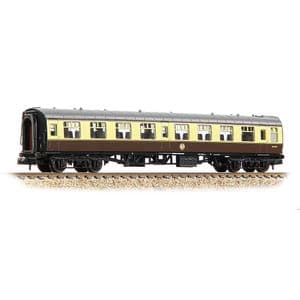 Graham Farish 374-014C BR Mark 1 2nd Open (SO), Chocolate/Cream - SPECIAL OFFER