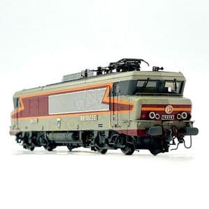LS Models 10480 SNCF BB15028, Arzens livery, Era IV-V