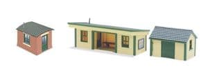 Peco NB-16 Wooden Platform Shelter with 2 huts
