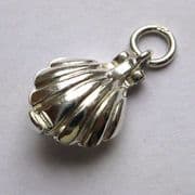 Sterling Silver Pearl in oyster charm