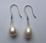 White Pearl freshwater hook in sterling silver Drop earrings