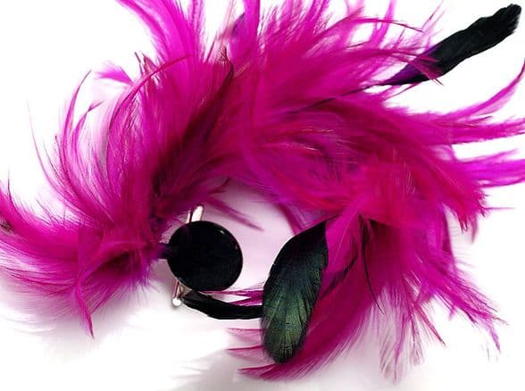 102A01 multi-purpose accessories  fuchsia feather hair clip & Brooch