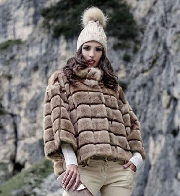 Coney Fur Poncho - Cream - ( Genue Fur )Coney Fur Poncho - Cream - ( Genue Fur )
