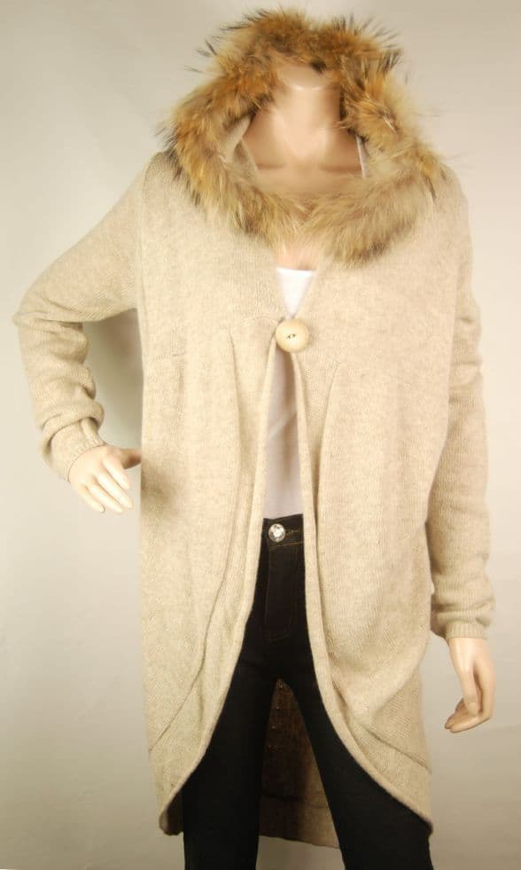 ConMiGo CD900 Beige Wool Coat-Style Cardigan with Fox Fur Hoodth Fox Fur Hood