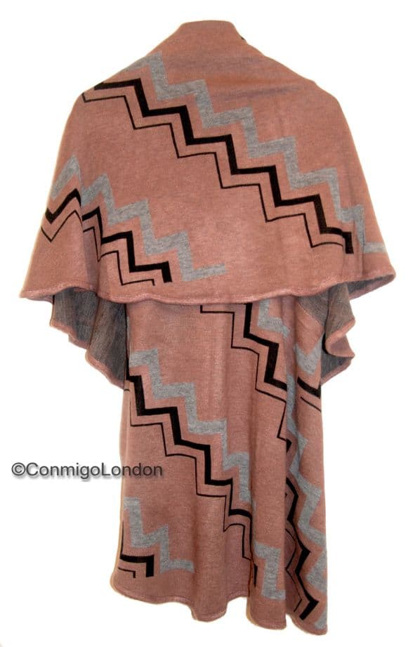 Coney Fur Poncho - Cream - ( Genue Fur )Coney Fur Poncho - Cream - ( Genue Fur )