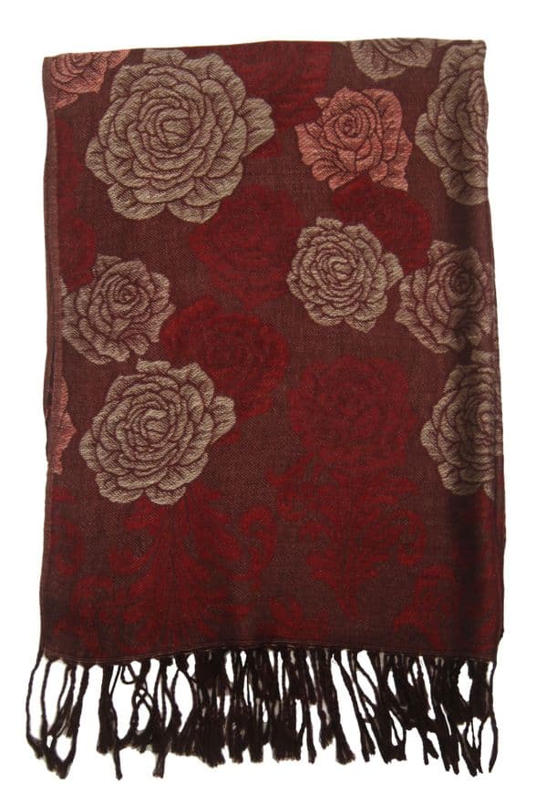 PIA ROSSSINI AZEALIA WRAP
pia rossini clothing
ALICE WRAP SILVER GREY
Luxurious Warm Knitted Wrap with Feminine Fluted Edge Detail