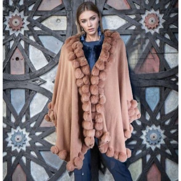 PIA ROSSSINI ALICE WRAP SILVER GREY
pia rossini clothing
ALICE WRAP SILVER GREY
Luxurious Warm Knitted Wrap with Feminine Fluted Edge Detail