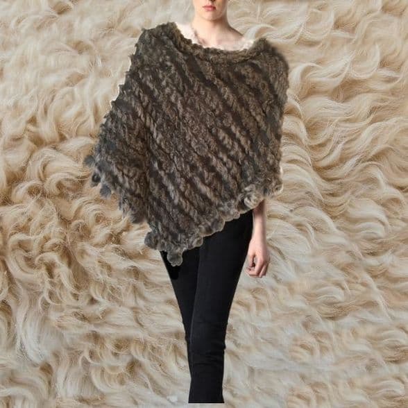 PIA ROSSSINI ALICE WRAP SILVER GREY
pia rossini clothing
ALICE WRAP SILVER GREY
Luxurious Warm Knitted Wrap with Feminine Fluted Edge Detail