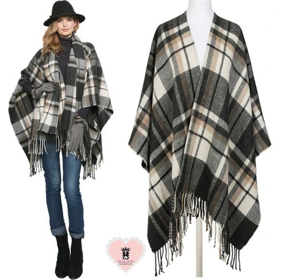 PIA ROSSSINI AZEALIA WRAP
pia rossini clothing
ALICE WRAP SILVER GREY
Luxurious Warm Knitted Wrap with Feminine Fluted Edge Detail