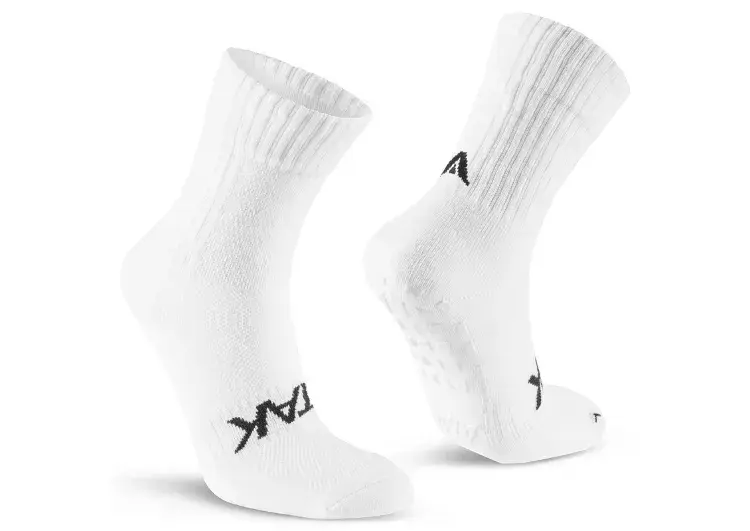 Atak Ultra Light Quarter Leg Grip Socks in  White