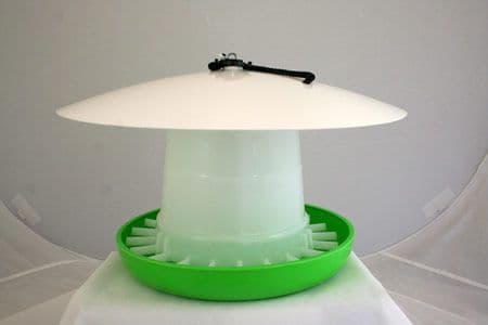 Plastic feeder top hat