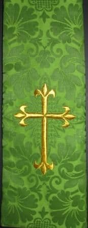 Brocade Trefoiled Cross (143)