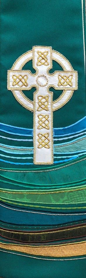 Celtic Waves (204)