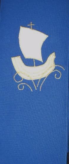 Readers Scarf /Boat