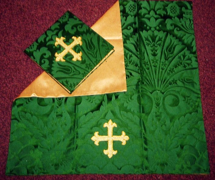 Trefoiled Cross Burse and Veil Set