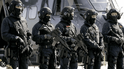 Genuine 90's Germany made GSG9 coverall  Fit 5'10-6'1