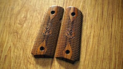 Kimpoi Shop SFA V10 Compact 1911 Wood grip replica