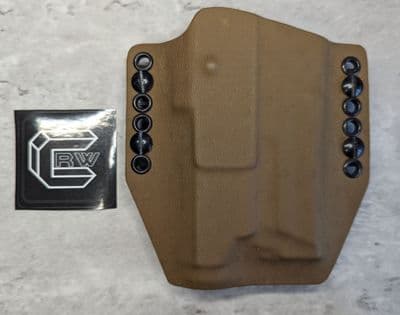 Kydex holster for M&P9 with Inforce APL flash (Tan)