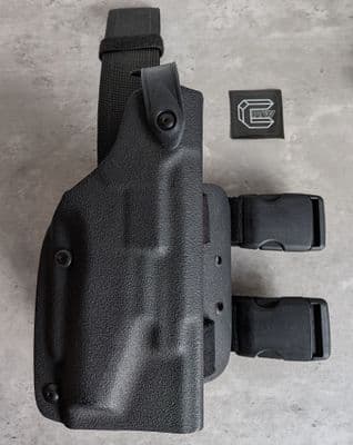 Safariland 6004 holster  Sig Sauer P225 P228 P229 with Surefire 3V light 640R