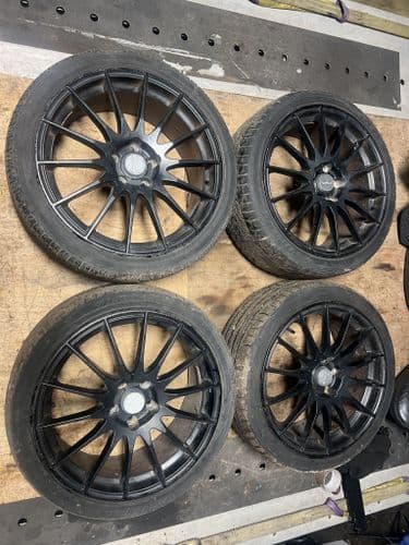 18" FOX MULTI SPOKE ALLOYS. BLACK WITH TYRES & BOLTS 5x108