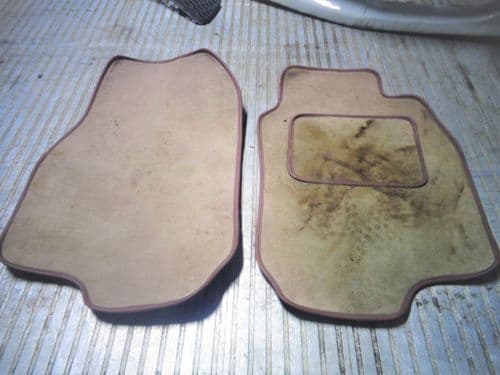 ASTRA MK4 CREAM INTERIOR MATS, PAIR