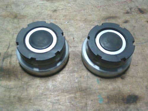 ASTRA MK4 GSI GAZ FRONT TOP MOUNTS PAIR