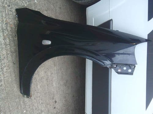 ASTRA MK4 O/S DRIVERS FRONT WING IN BLACK - Z20R