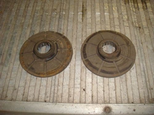 ASTRA MK4 REAR SPRING SUSPENSION LOWER RUBBERS