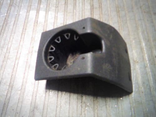 ASTRA MK5 CENTRE CONSOLE DRINKS STORAGE HOLE