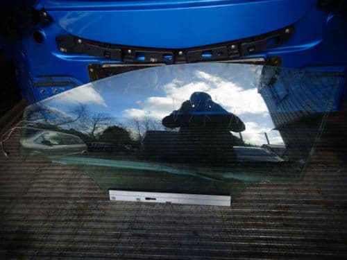 ASTRA MK5 VXR 3-DOOR PASSENGERS DOOR TINTED GLASS PANEL