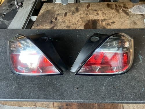 ASTRA MK5 VXR 3-DOOR TINTED REAR LIGHTS, PAIR