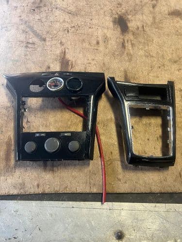 ASTRA MK5 VXR 3 GAUGE BLACK CENTRE CONSOLE SET