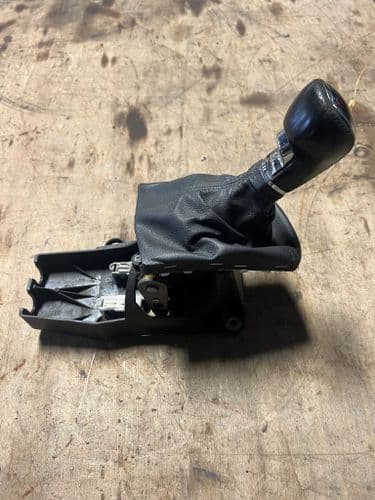 ASTRA MK5 VXR 6-SPEED LEATHER GEAR SELECTOR UNIT