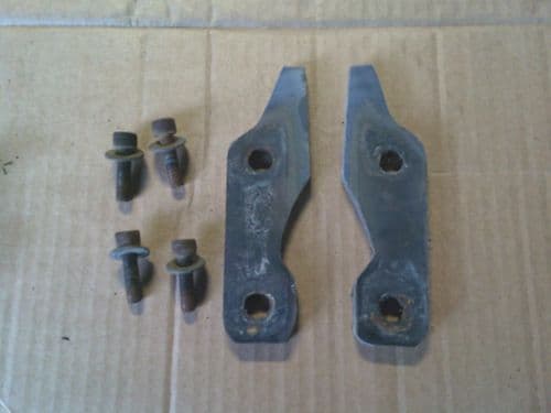 ASTRA Mk5 VXR BONNET RAISERS & BOLTS