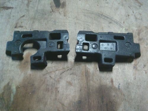 ASTRA MK5 VXR FRONT BUMPER FOAM SUPPORT PADS PAIR
