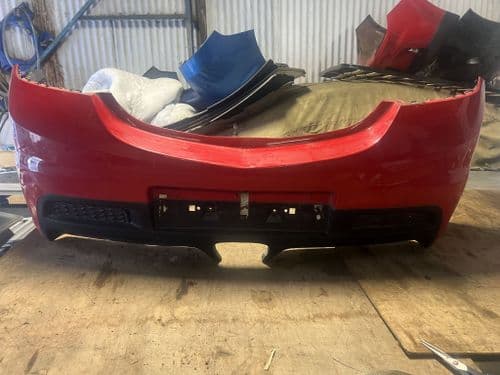 ASTRA MK5 VXR GENUINE GM REAR BUMPER IN POWER RED WITH BLACK DIFFUSER