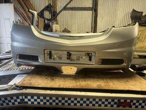 ASTRA MK5 VXR GENUINE GM REAR BUMPER WITH DIFFUSER IN SILVER