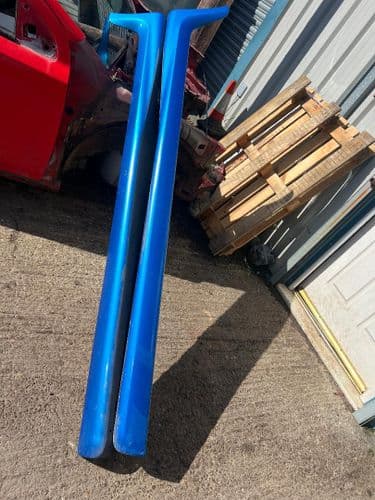 ASTRA MK5 VXR GENUINE GM SIDE SKIRTS IN ARDEN BLUE PAIR